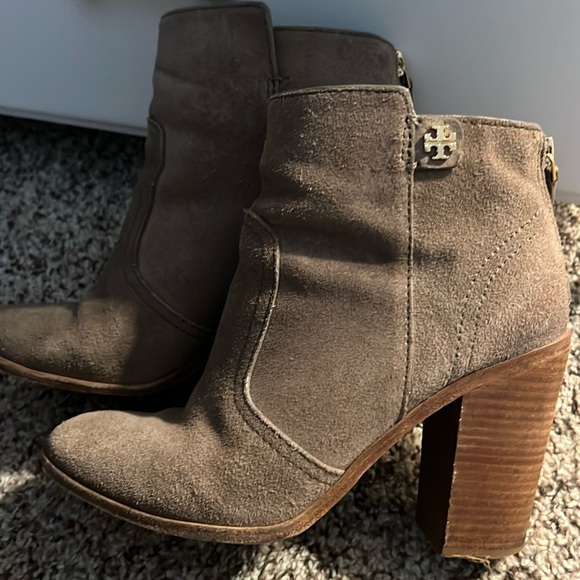 Tory Burch Suede boots - Picture 1 of 4